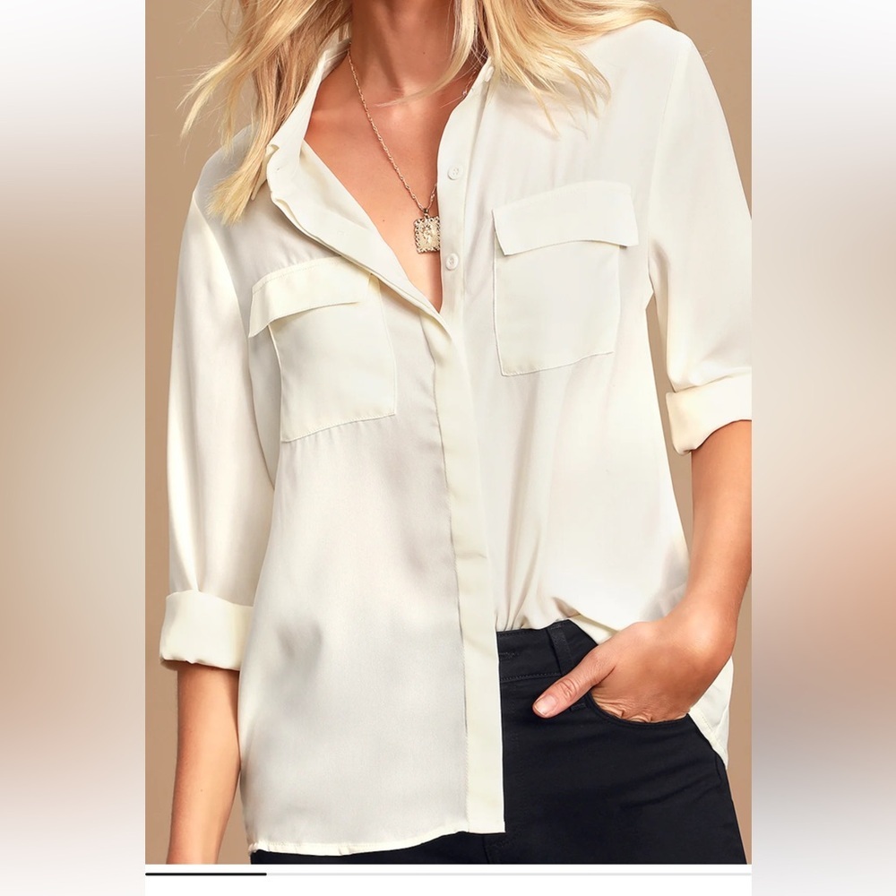 Lulu's Cream Blouse XL, size runs a little small